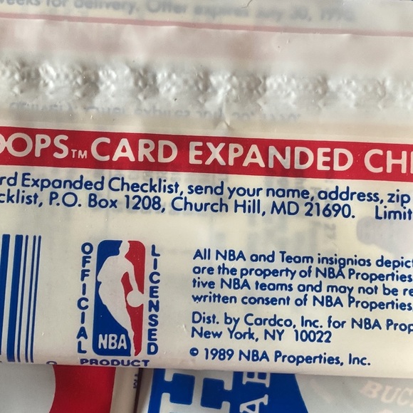 1989 NBA Hoops Basketball Cards,Unopened Packs 4packs for $22 - 15 cards in pack - Picture 2 of 5